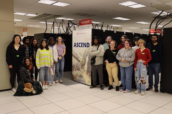 Ohio University students touring the OSC data center